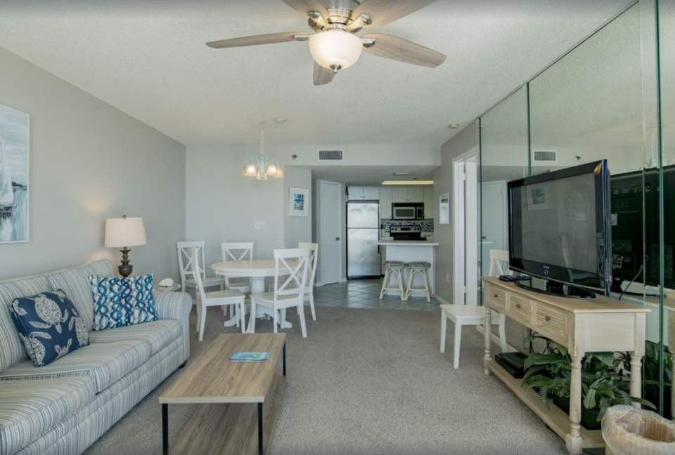 Two Bedroom Beachfront Retreat with Resort Style Amenities - Orange Beach, Alabama