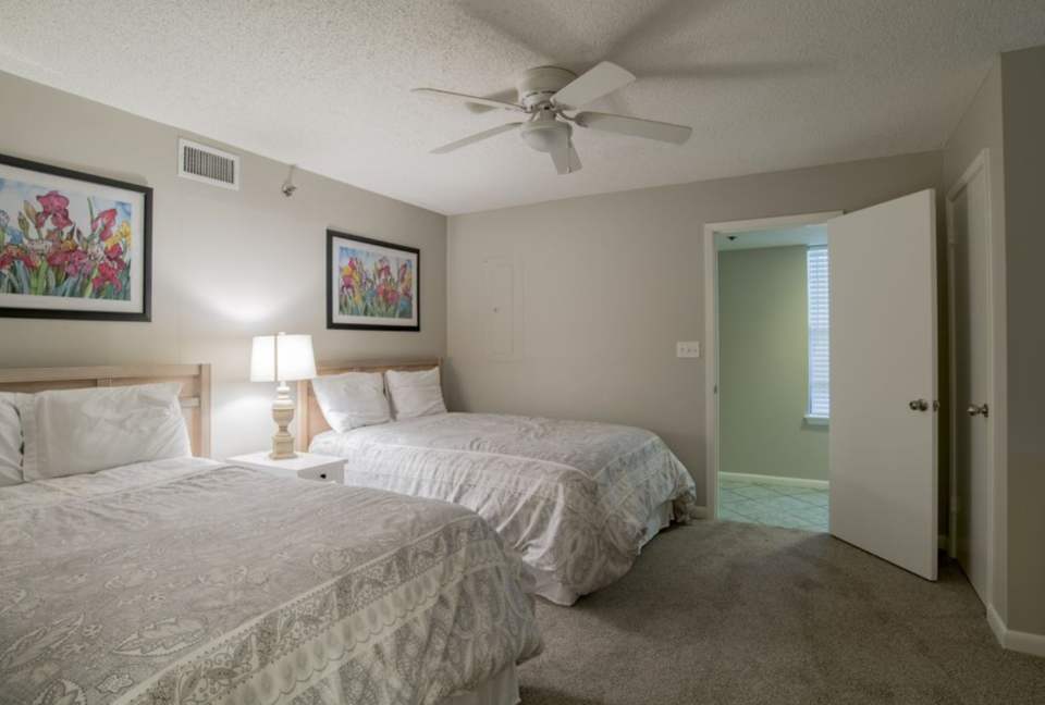 Two Bedroom Beachfront Retreat with Resort Style Amenities - Orange Beach, Alabama