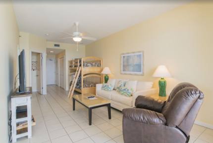 One Bedroom Beachfront Getaway with Resort Style Amenities - Orange Beach, Alabama