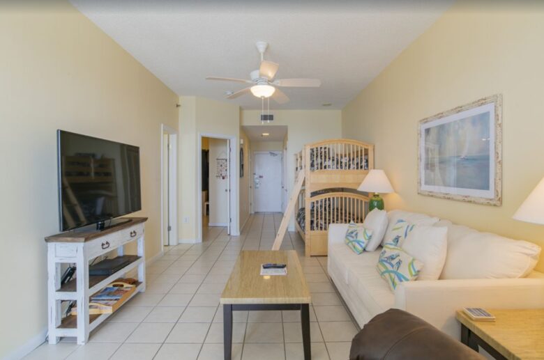 One Bedroom Beachfront Getaway with Resort Style Amenities - Orange Beach, Alabama