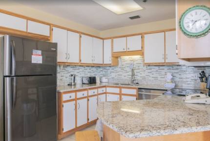 One Bedroom Beachfront Getaway with Resort Style Amenities - Orange Beach, Alabama