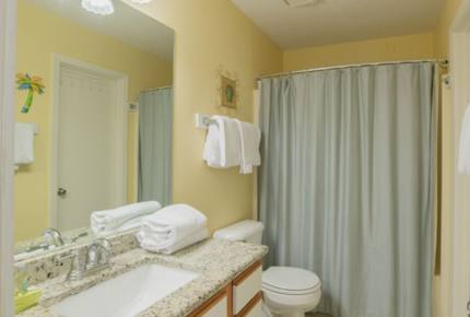 One Bedroom Beachfront Getaway with Resort Style Amenities - Orange Beach, Alabama