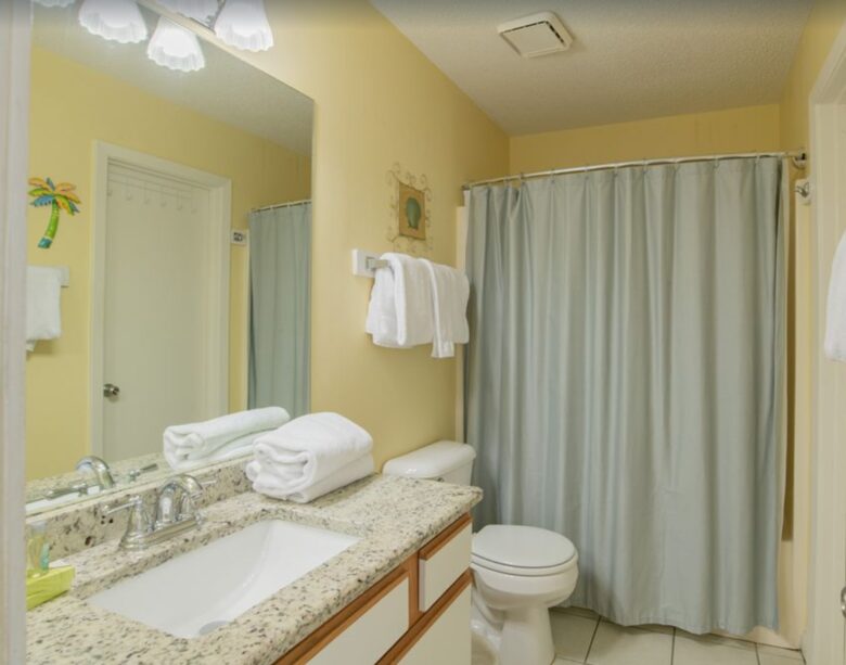 One Bedroom Beachfront Getaway with Resort Style Amenities - Orange Beach, Alabama