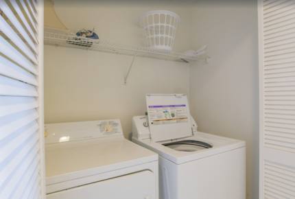 One Bedroom Beachfront Getaway with Resort Style Amenities - Orange Beach, Alabama