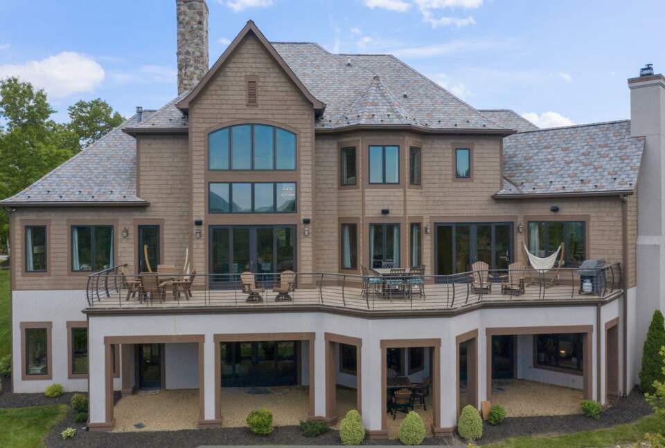 Waving Bear Vistas - Boone, North Carolina