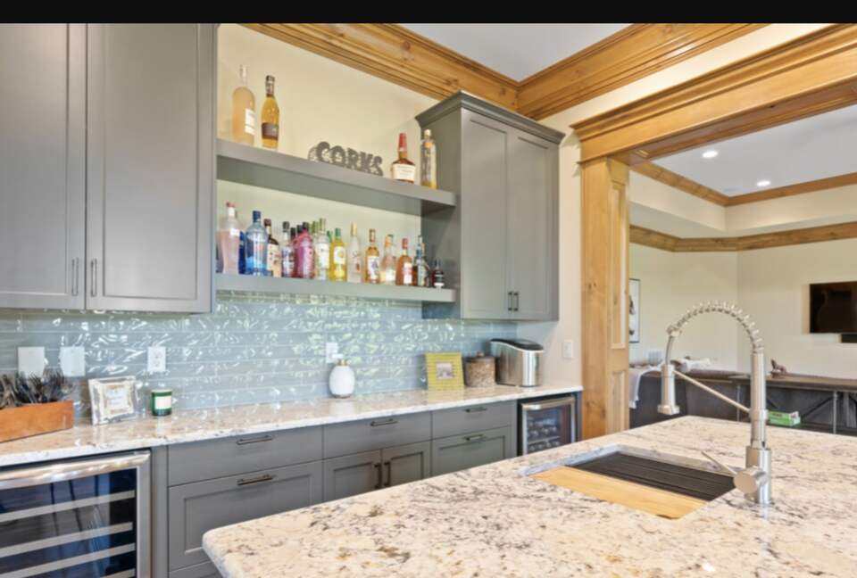 Waving Bear Vistas - Boone, North Carolina