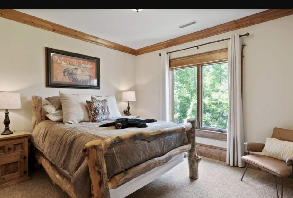 Waving Bear Vistas - Boone, North Carolina