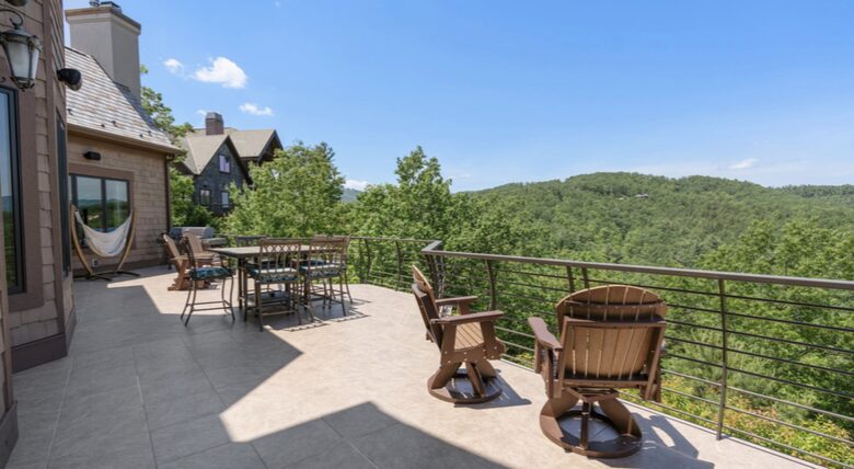 Waving Bear Vistas - Boone, North Carolina