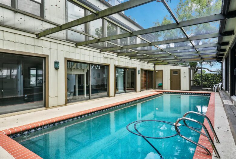 Waterfront Intracoastal 70's Hip Pad with Pool - Ormond Beach, Florida