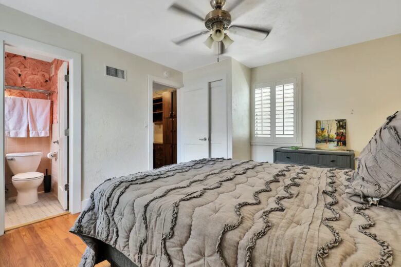 Waterfront Intracoastal 70's Hip Pad with Pool - Ormond Beach, Florida