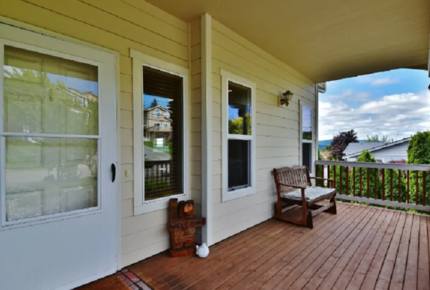 Water View Luxury - Bremerton, Washington