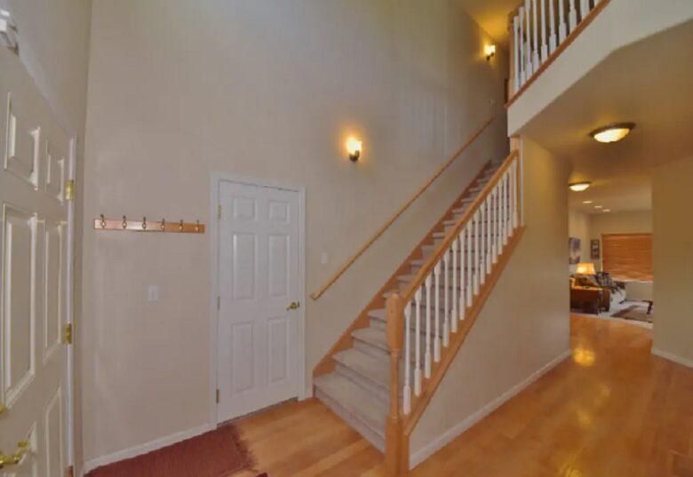 Water View Luxury - Bremerton, Washington