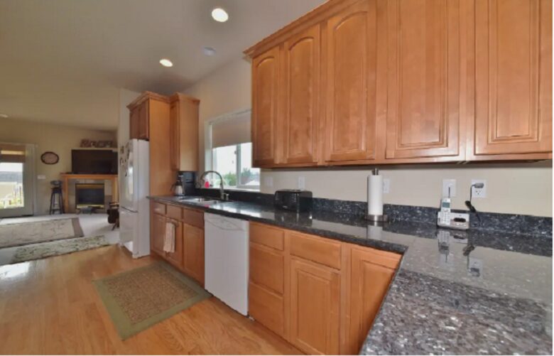 Water View Luxury - Bremerton, Washington