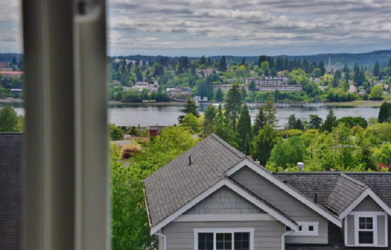 Water View Luxury - Bremerton, Washington