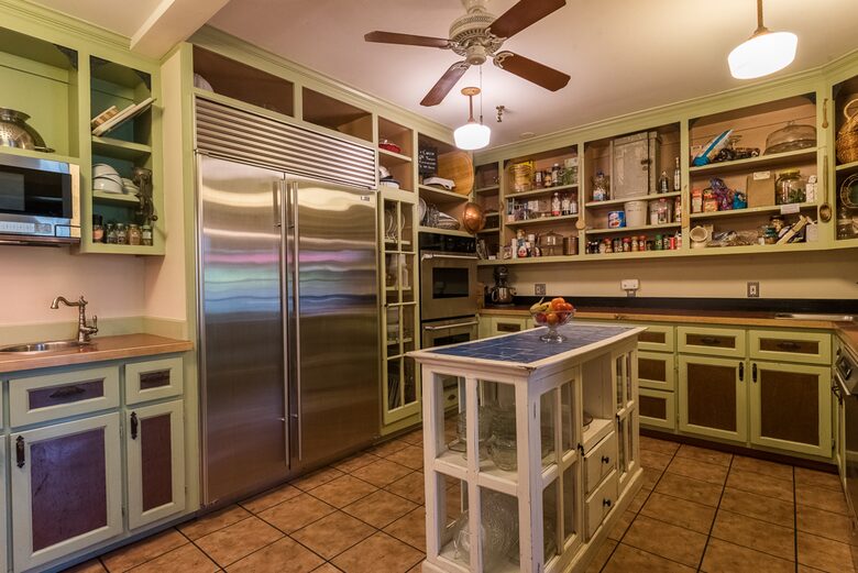 West Beach Family Compound on the CT Shoreline - Westbrook, Connecticut