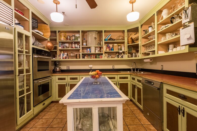 West Beach Family Compound on the CT Shoreline - Westbrook, Connecticut