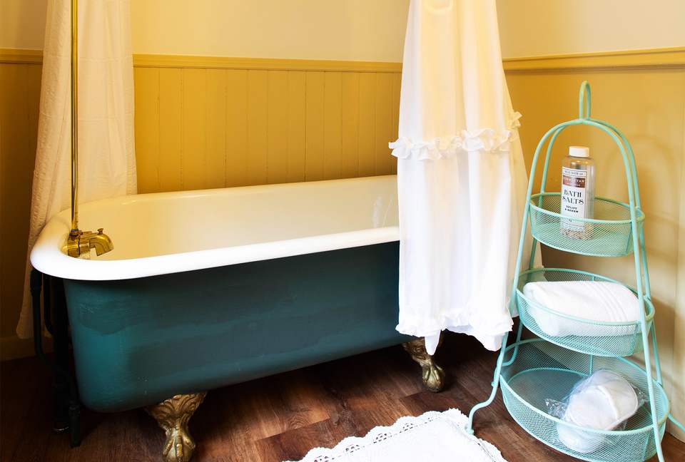 West Beach Family Compound on the CT Shoreline - Westbrook, Connecticut