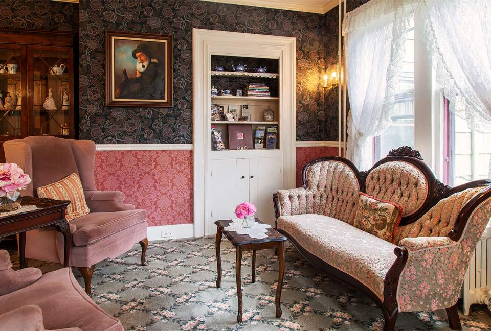 West Beach Family Compound on the CT Shoreline - Westbrook, Connecticut