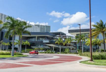 Puerto Cancun Luxury - Cancun, Mexico