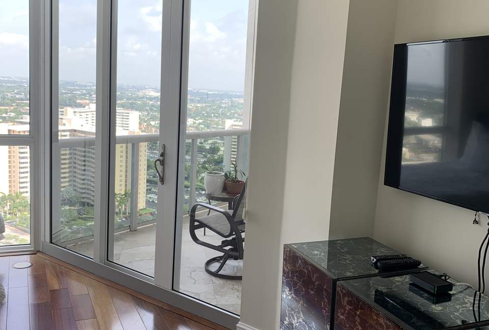 Fort Lauderdale Oceanfront Residence - Fort Lauderdale, Florida