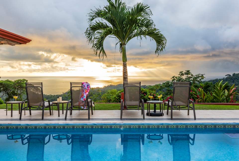 Topanga Villa - Ojochal, Costa Rica