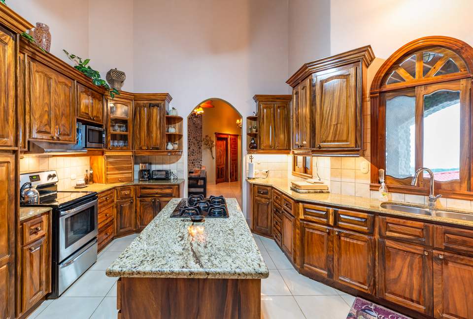 Topanga Villa - Ojochal, Costa Rica