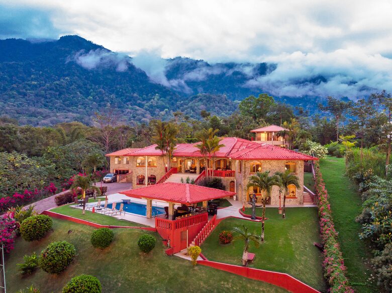Topanga Villa - Ojochal, Costa Rica