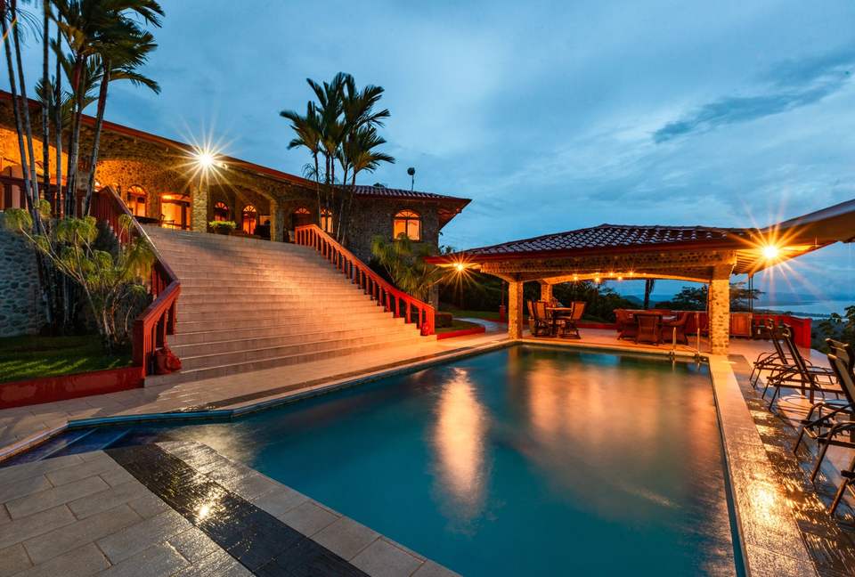 Topanga Villa - Ojochal, Costa Rica