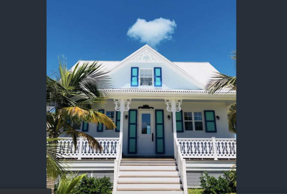 Pinders Beachfront Villa and Cottage - Long Island, Bahamas