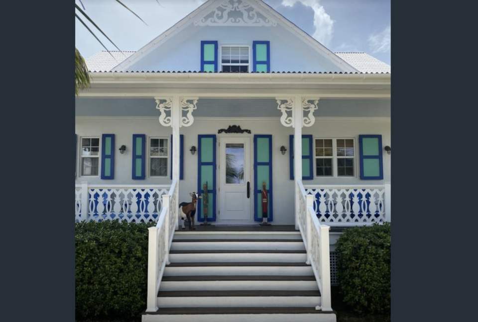 Pinders Beachfront Villa and Cottage - Long Island, Bahamas