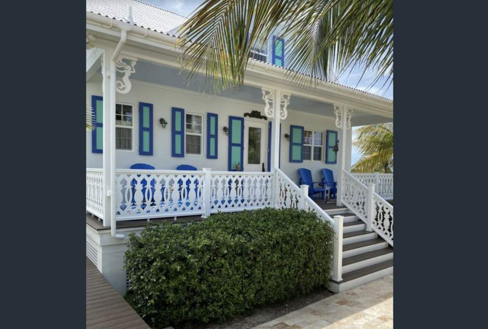 Pinders Beachfront Villa and Cottage - Long Island, Bahamas