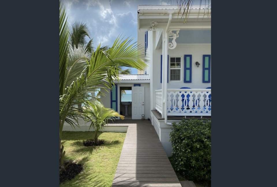 Pinders Beachfront Villa and Cottage - Long Island, Bahamas