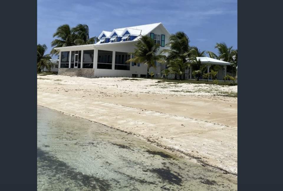 Pinders Beachfront Villa and Cottage - Long Island, Bahamas