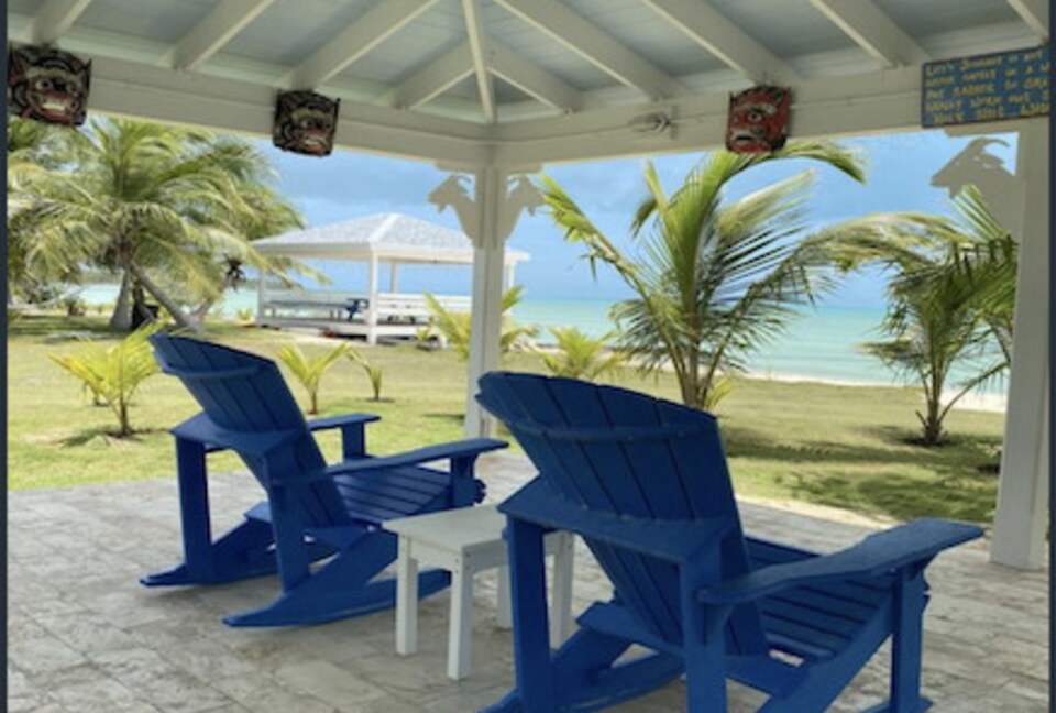 Pinders Beachfront Villa and Cottage - Long Island, Bahamas