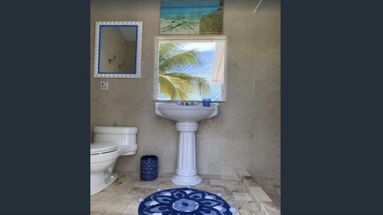 Pinders Beachfront Villa and Cottage - Long Island, Bahamas