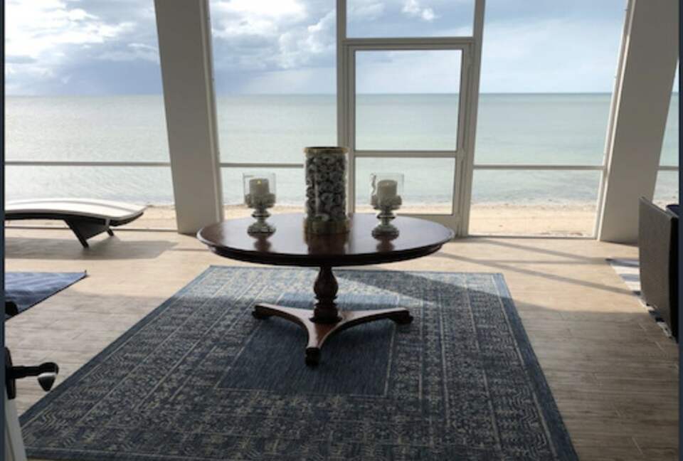 Pinders Beachfront Villa and Cottage - Long Island, Bahamas