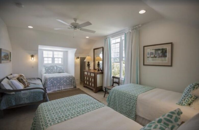 Pinders Beachfront Villa and Cottage - Long Island, Bahamas