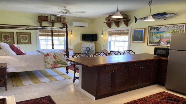 Pinders Beachfront Villa and Cottage - Long Island, Bahamas