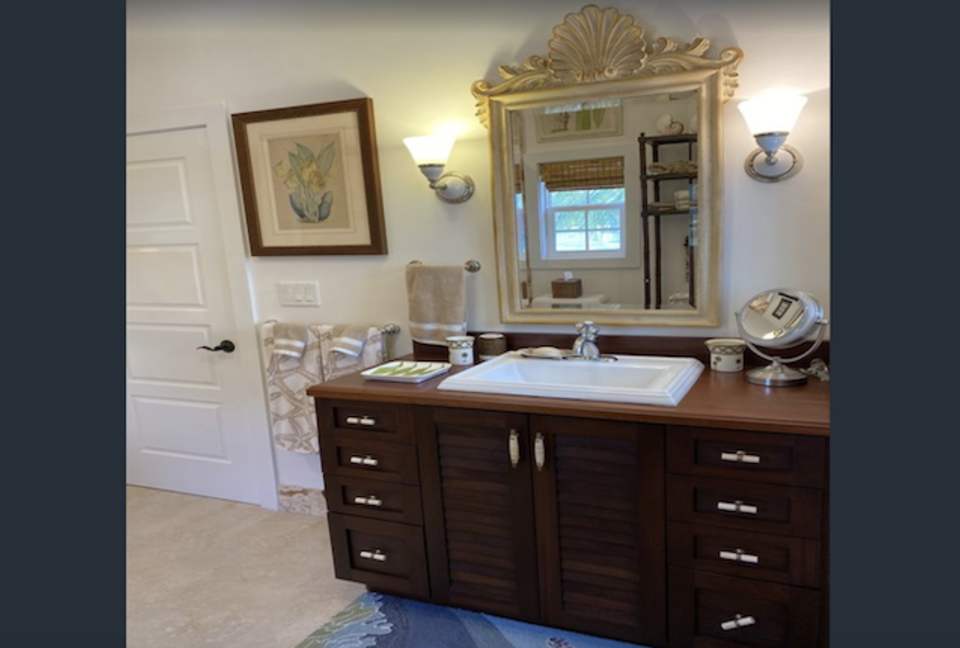 Pinders Beachfront Villa and Cottage - Long Island, Bahamas