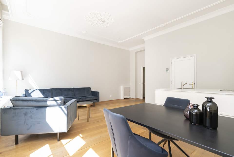 Chic Amsterdam Apartment - Amsterdam, Netherlands