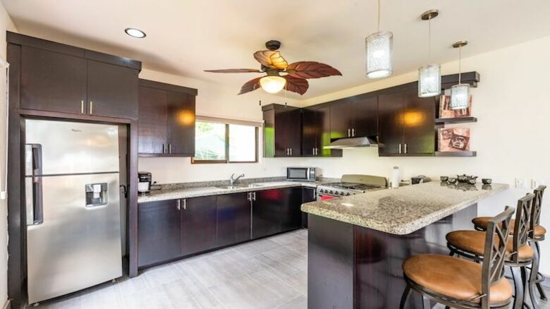 Topanga Villa - Ojochal, Costa Rica