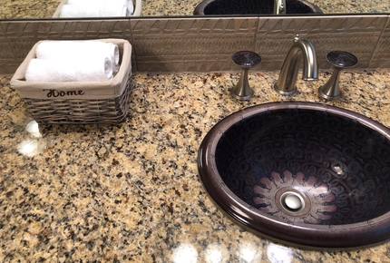 Kelowna Luxury Penthouse - Kelowna, Canada