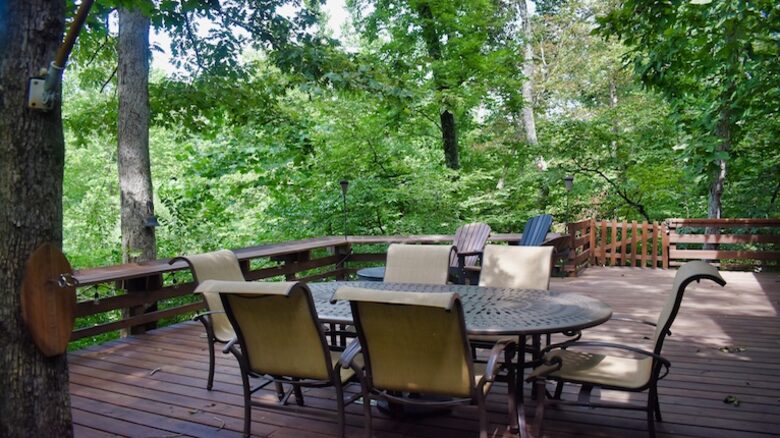 Lakefront Midwest Chalet - Innsbrook, Missouri