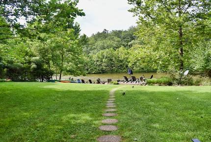 Lakefront Midwest Chalet - Innsbrook, Missouri