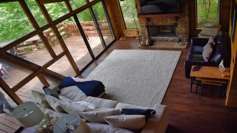 Lakefront Midwest Chalet - Innsbrook, Missouri