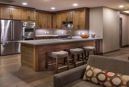 Welk's Northstar Lodge - Two Bedroom Residence Plus Den - Truckee, California