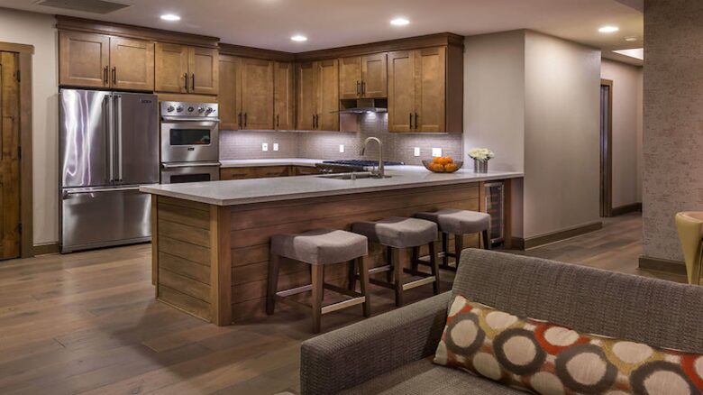 Welk's Northstar Lodge - Two Bedroom Residence Plus Den - Truckee, California