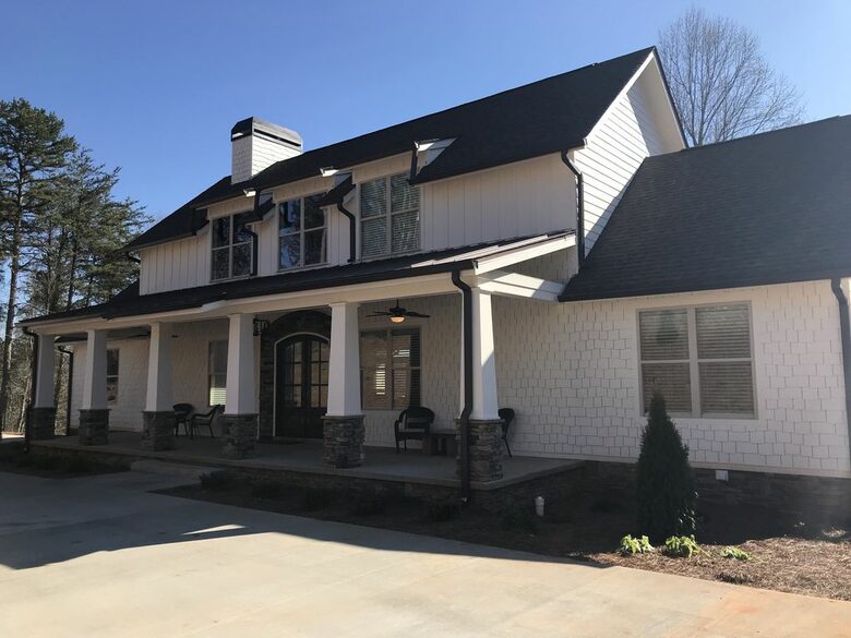 White Oaks Lodge - Dahlonega, Georgia