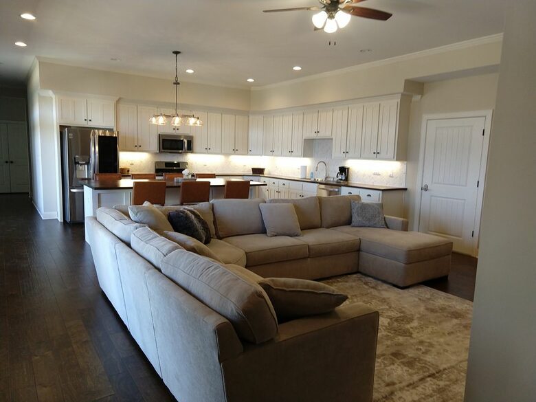 White Oaks Lodge - Dahlonega, Georgia