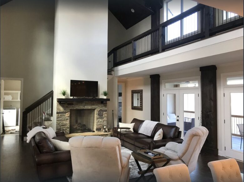 White Oaks Lodge - Dahlonega, Georgia